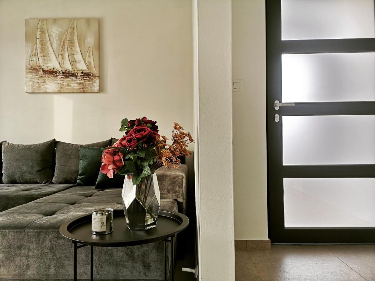 R2 Apartment By Residence Rudan Vižinada Exterior foto